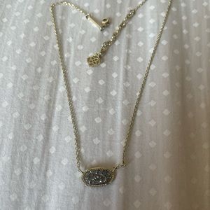 Kendra Scott necklace